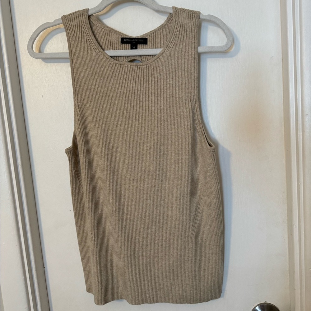 NWT Banana Republic sweater tank top size XL